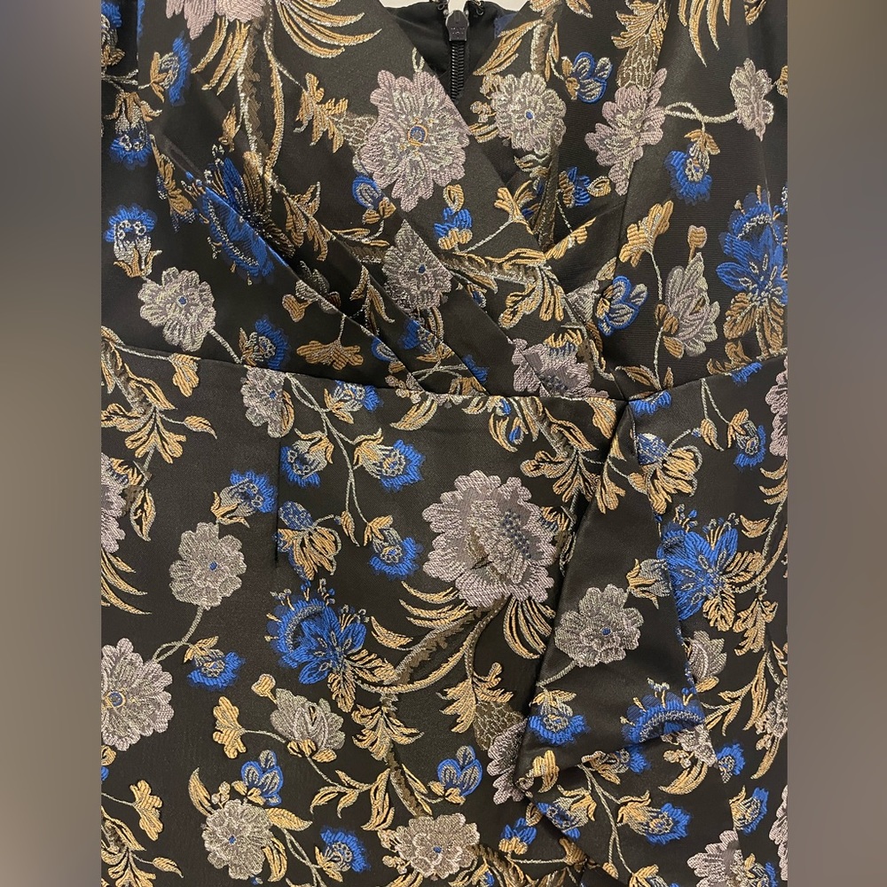 Stunning Rachel Roy Floral Ruffle Front Dress - Picture 4 of 8